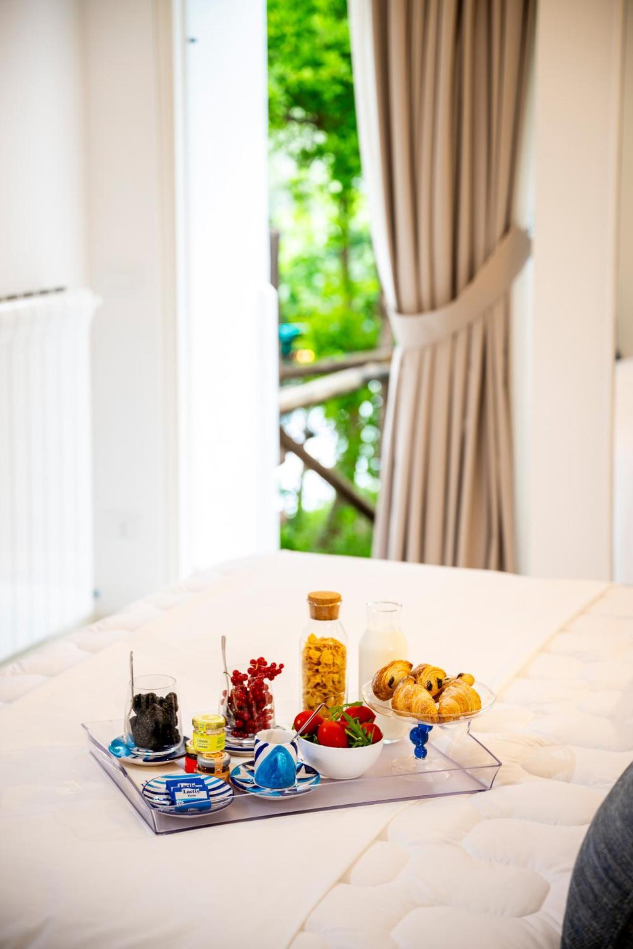 La Divina Amalfi Coast Bed & Breakfast Praiano Exterior photo